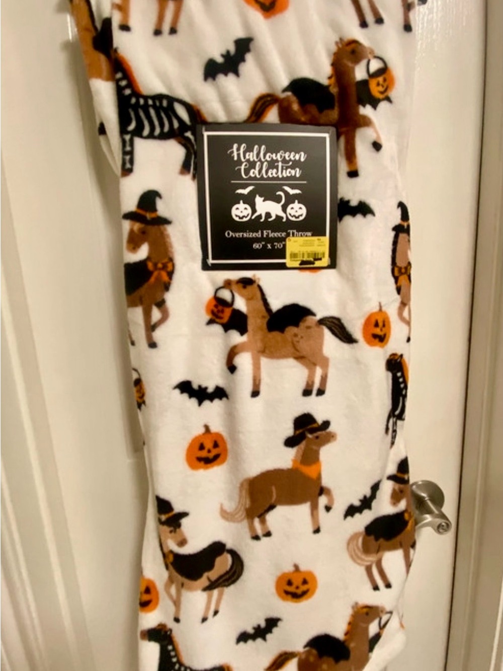 Halloween horse Throw - White with Brown Horses & Orange Pumpkins